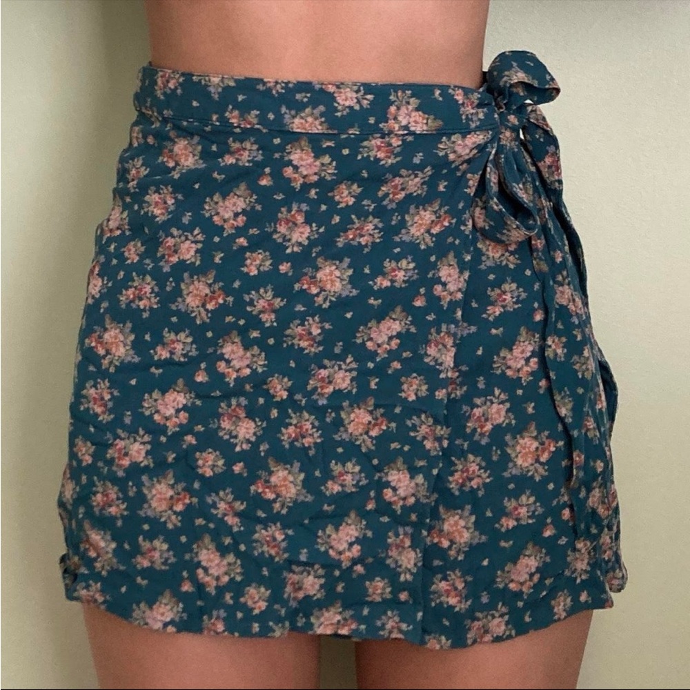 american eagle emerald floral wrap skirt